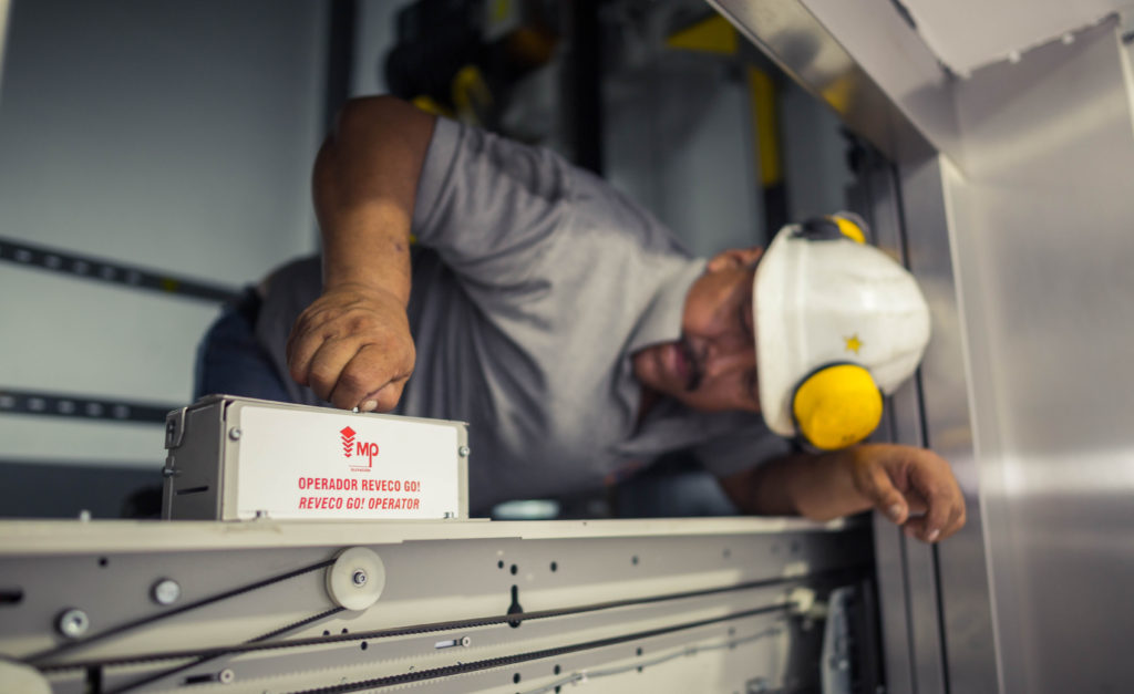 instalación de ascensores guayaquil, ecuador